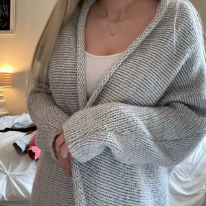 Gap Sweater